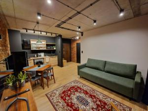 Kuhinja oz. manjša kuhinja v nastanitvi Apartament LOFTykocin