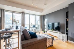 Gallery image of Luxury 1-Bedroom Condo in DT Toronto in Toronto