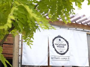 Certificato, attestato, insegna o altro documento esposto da Renewal Open! 【urban’s camp fuji】ウッドデッキでBBQ可！新装別荘！