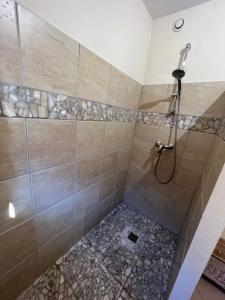 Kúpeľňa v ubytovaní La Dorbluche duplex apartment 10-11 person