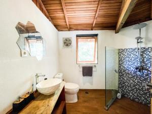 Imagen de la galería de Villa Russerangan Grand Opening, en Praya 30 fotos más