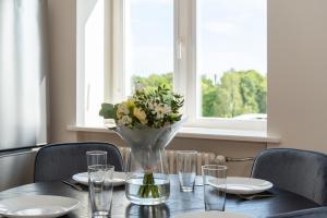 Afbeelding uit fotogalerij van Old town luxury penthouse apartment with Emajõgi view in Tartu