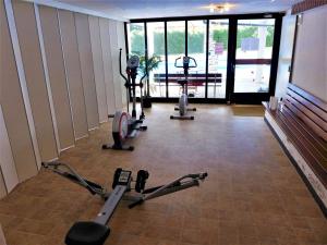Fitness centrum a/nebo fitness zařízení v ubytování Studio Valdor A 42 Sud by Interhome