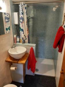 Un baño de Y Smithy