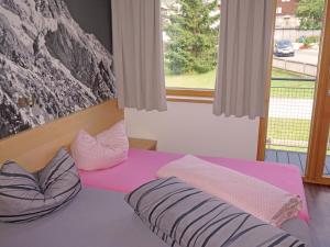Posteľ alebo postele v izbe v ubytovaní Apartment Flirscherblick by Interhome + 23 fotografií
