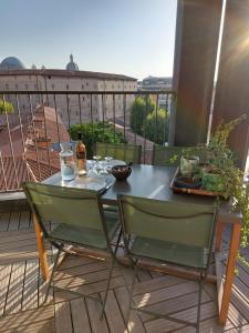 Balkón alebo terasa v ubytovaní Bail mobilité - Studio cosy avec terrasse et vue