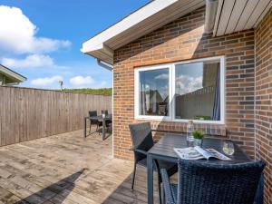 Balkón nebo terasa v ubytování Holiday Home Heming - 100m from the sea by Interhome