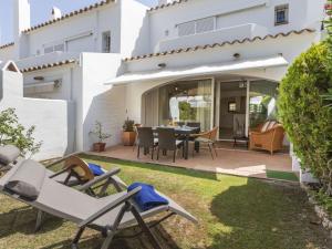 Vonkajšia záhrada v ubytovaní Holiday Home Reserva V by Interhome
