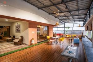 Zostel Kochi (Ernakulam)的休息区