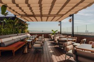 Posedenie v ubytovaní Nobu Hotel Barcelona