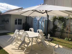 Billede fra billedgalleriet på Villa avec Piscine chauffée et parc arboré située à 100 m de la Plage et Forêt sans vis à vis i Saint-Trojan-les-Bains