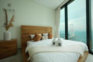 Postel nebo postele na pokoji v ubytování Serviced 2 bedroom with beach access