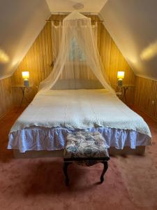 Ein Bett oder Betten in einem Zimmer der Unterkunft Bukovynskiy Zatyshok Chalet