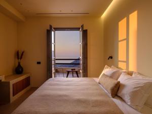 Ένα ή περισσότερα κρεβάτια σε δωμάτιο στο Elessa Hotel