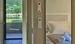 Φωτογραφία από το άλμπουμ του Into The Blue Suites σε rkadiko Chorio