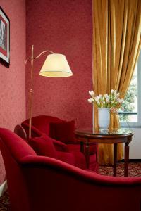 Hotel Regency - Small Luxury Hotels of the World的休息区