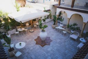 RIAD Comfort Rooms餐厅或其他用餐的地方