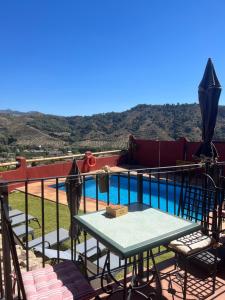 Bazén v ubytování Hotel Boutique Cerro del Sol Adults only recommended nebo v jeho okolí