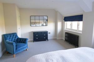 TV a/nebo společenská místnost v ubytování Greentrees Estate - The Beech Cottage