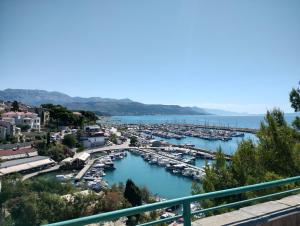 Billede fra billedgalleriet på Old Captain's Apartments - in a pine wood by the sea and tennis courts i Split