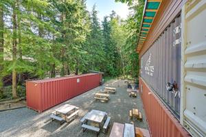 Kép Unique Container Studio with Deck and Fire Pit! szállásáról Buckleyban a galériában