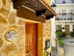 The building in which the holiday home is located