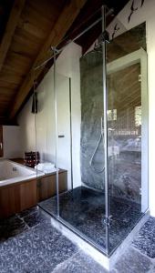 A bathroom at La Cucchetta