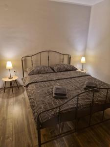 A bed or beds in a room at Carmen Sylva