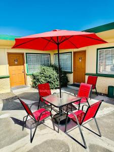 Patio nebo venkovní prostory v ubytování Sage N Sand Motel