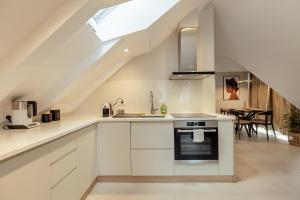 Kitchen o kitchenette sa Kotor Central Point