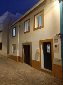 Το κτήριο όπου στεγάζεται  η παραθεριστική κατοικία