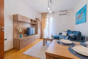 Kuchyň nebo kuchyňský kout v ubytování Duma Apartmani Vrnjačka Banja