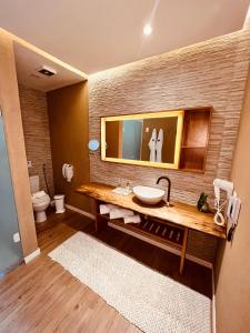 Bany a Dolphin Hotel