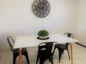Foto dalla galleria di Three Palms Apartments Unit 4 a Esperance