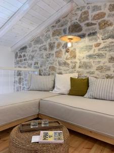 Χώρος καθιστικού στο Inspiro Retreat Mani +34 φωτογραφίες