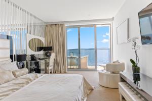 Posteľ alebo postele v izbe v ubytovaní Luxury Hotel Amabilis