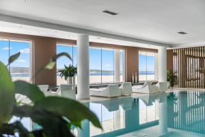 Bazén v ubytování Luxury Hotel Amabilis nebo v jeho okolí