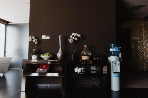 Príslušenstvo na prípravu kávy alebo čaju v ubytovaní Luxury Hotel Amabilis