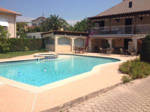 Piscine de l'établissement Villa Cezanne ou située à proximité