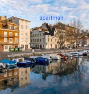 Γενική άποψη της πόλης Ριέκα ή θέα της πόλης από  αυτό το διαμέρισμα