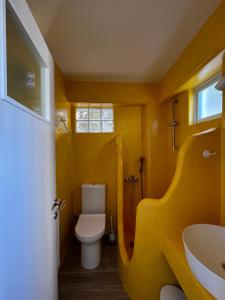 A bathroom at Seafront Villa Polyxene