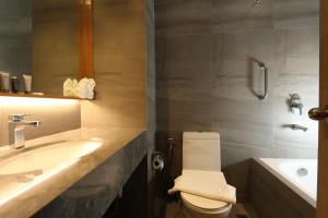 Koupelna v ubytování Sotogrande Hotel Katipunan