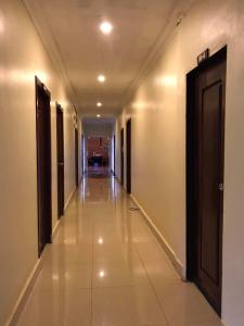 森莫诺隆Manel Guesthouse and Restaurant的相册照片