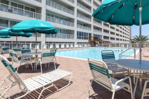 Πισίνα στο ή κοντά στο Navarre Beach Regency 305