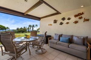 Χώρος καθιστικού στο Country Club Villas#115