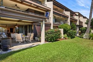 Κήπος έξω από το Country Club Villas#115