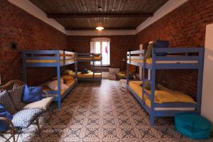 Двох'ярусне ліжко або двоярусні ліжка в номері Ostello 9