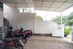 Gambar di galeri bagi RedDoorz Syariah near PGC Cililitan di Jakarta