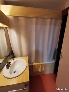 Ένα μπάνιο στο APPARTEMENT HAUTE SAVOIE