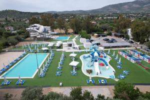Bazén v ubytování Brown Beach Evia Island, All Inclusive in Eretria, a member of Brown Hotels nebo v jeho okolí